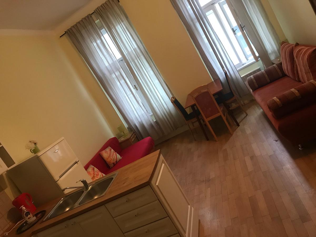 Blahnikova Aparthotel Prague Exterior photo